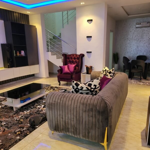 Interior Designs ID008