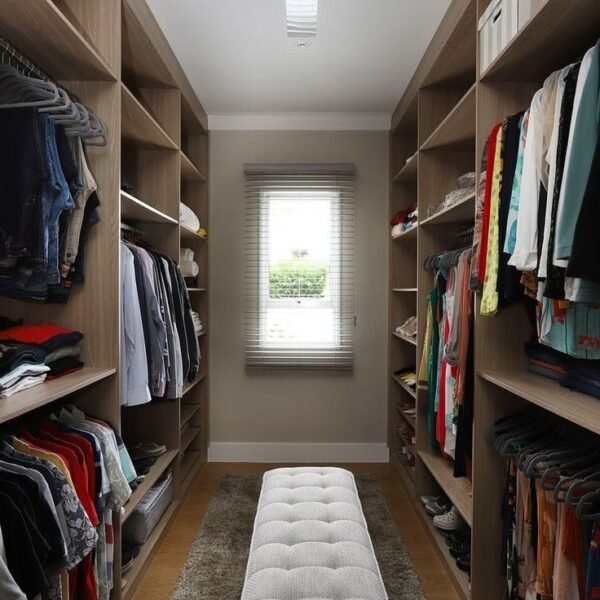 Wardrobe WR001