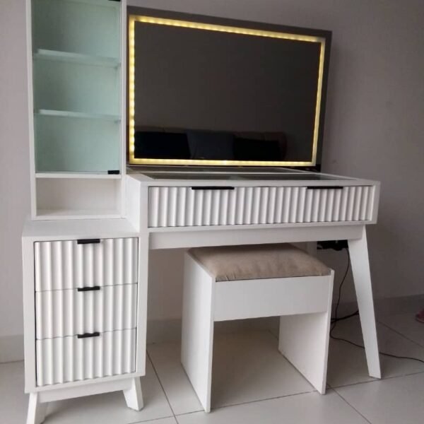 Dresser Mirror with Stool