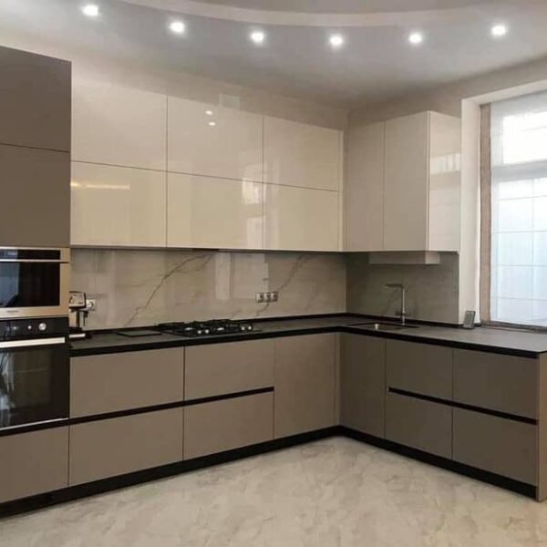 Kitchen 004