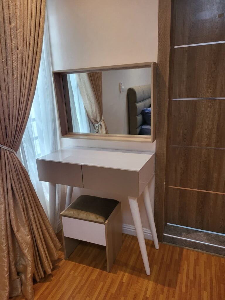 Dresser with Mirror and Puff