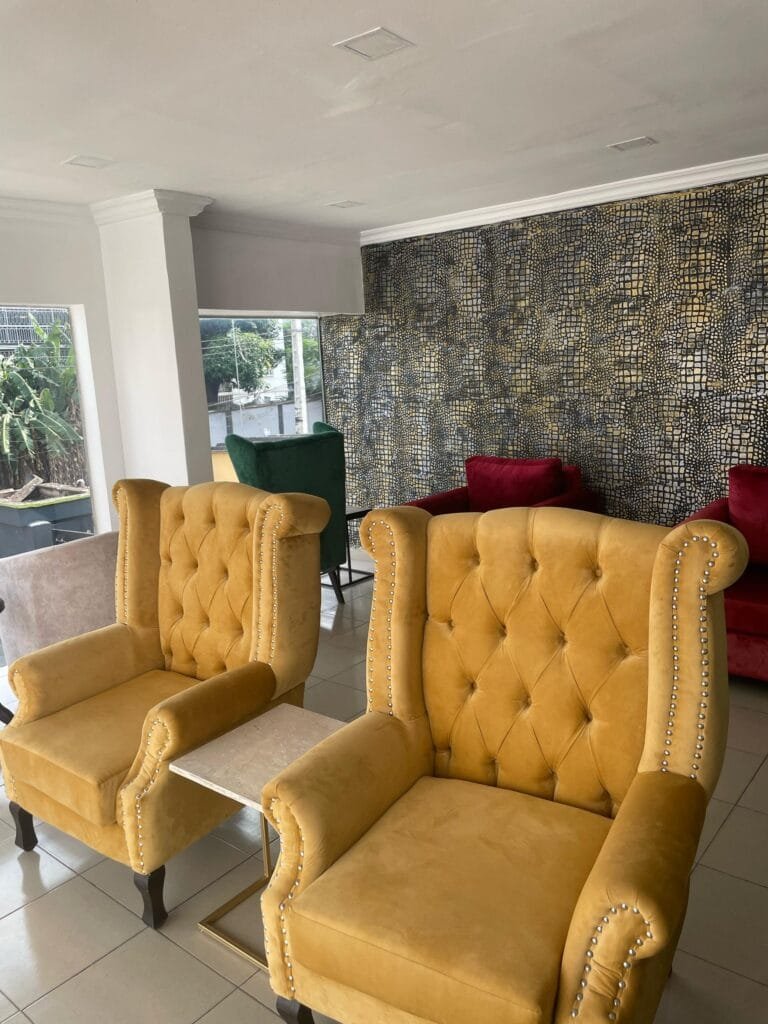 accent chair
